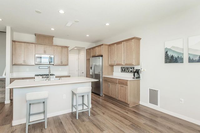 580 Mccaffrey Way, Madera, CA 93636
