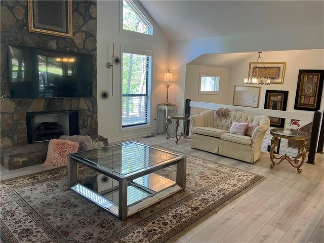 8555 Colony Club Drive, Alpharetta, GA 30022