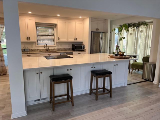 8555 Colony Club Drive, Alpharetta, GA 30022