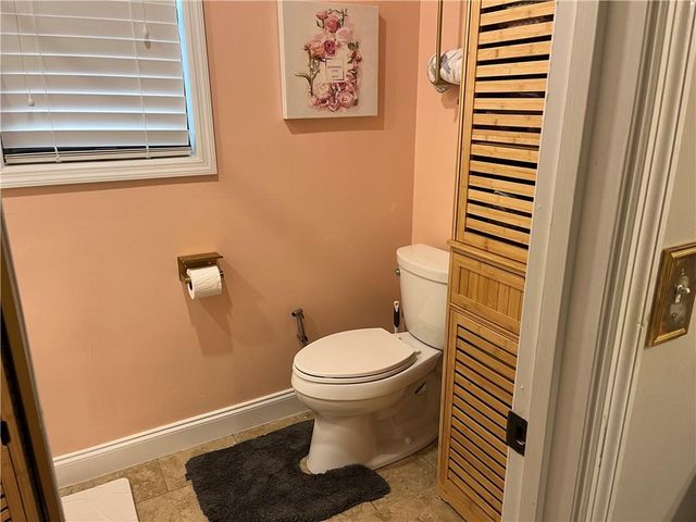 8555 Colony Club Drive, Alpharetta, GA 30022