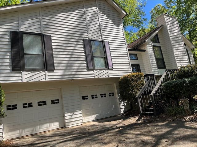 8555 Colony Club Drive, Alpharetta, GA 30022