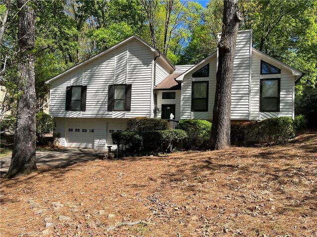 8555 Colony Club Drive, Alpharetta, GA 30022