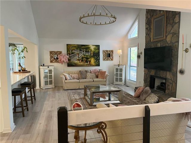 8555 Colony Club Drive, Alpharetta, GA 30022