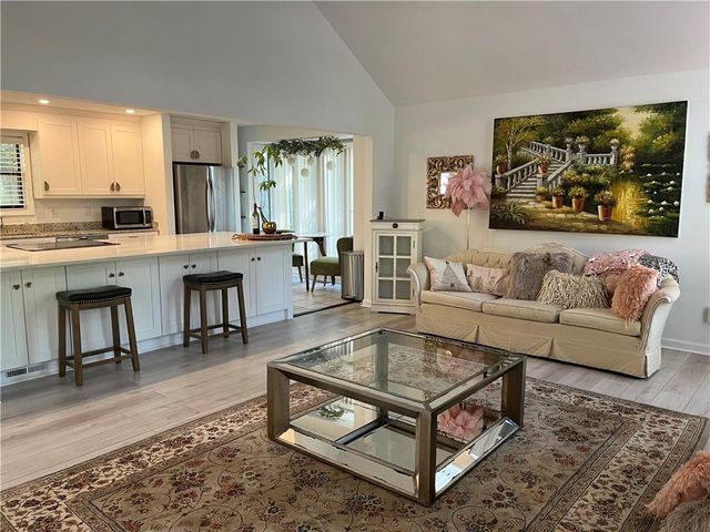 8555 Colony Club Drive, Alpharetta, GA 30022