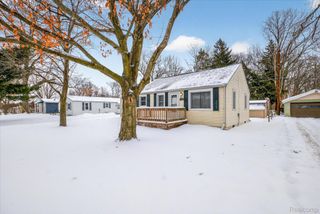 2008 Elmwood Street, Port Huron, MI 48060