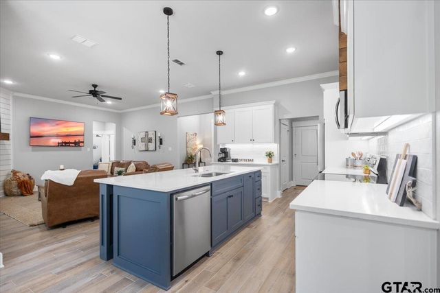 1627 Orchard Ln, Hideaway, TX 75771