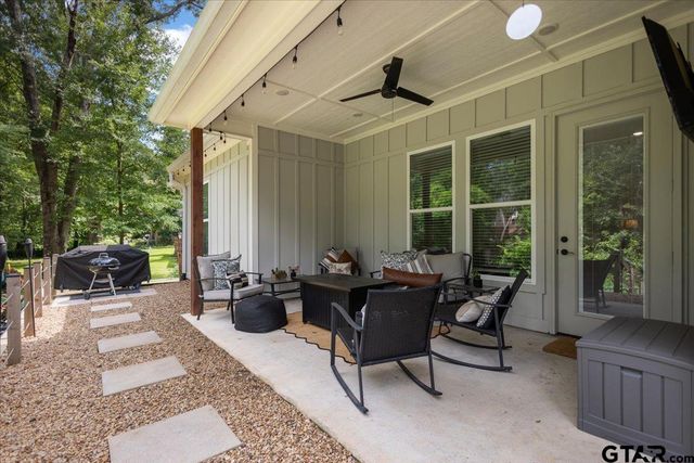 1627 Orchard Ln, Hideaway, TX 75771