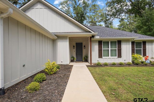 1627 Orchard Ln, Hideaway, TX 75771