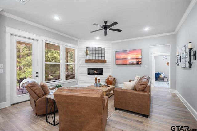 1627 Orchard Ln, Hideaway, TX 75771