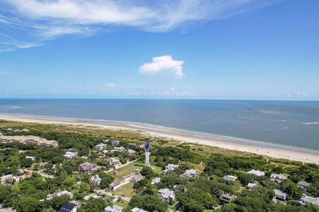 1714 Middle Street, Sullivans Island, SC 29482