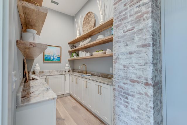 1714 Middle Street, Sullivans Island, SC 29482