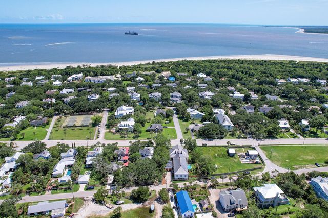 1714 Middle Street, Sullivans Island, SC 29482