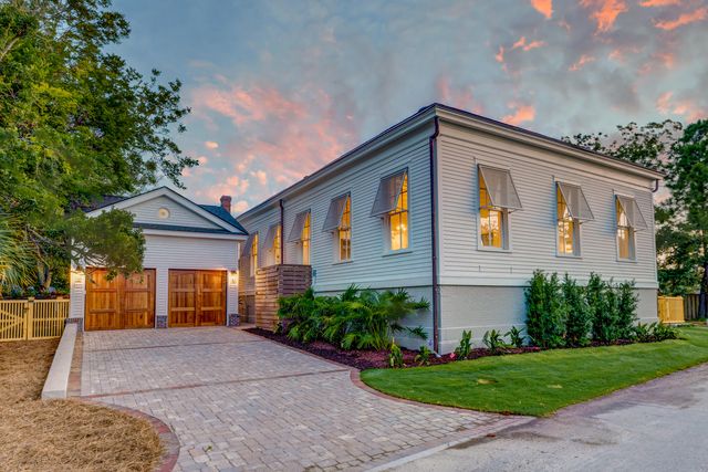 1714 Middle Street, Sullivans Island, SC 29482