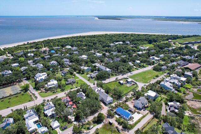 1714 Middle Street, Sullivans Island, SC 29482