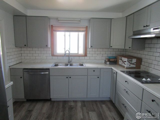 492 8th St, Burlington, CO 80807