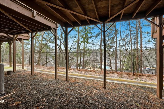 1149 Liberty Parkway NW, Atlanta, GA 30318