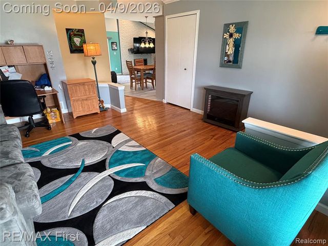 39641 Edgemont Drive, Sterling Heights, MI 48310