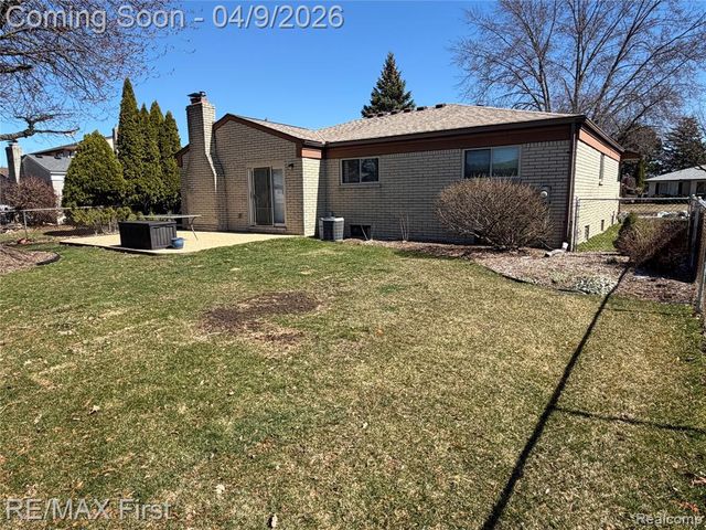 39641 Edgemont Drive, Sterling Heights, MI 48310