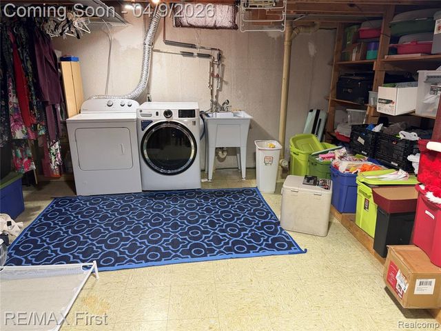 39641 Edgemont Drive, Sterling Heights, MI 48310