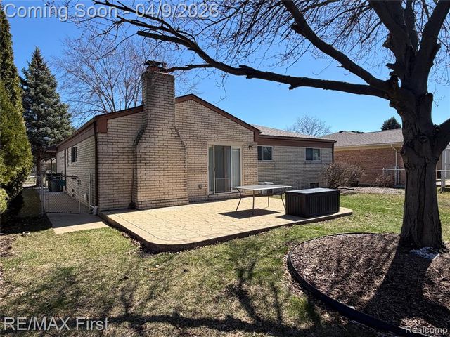 39641 Edgemont Drive, Sterling Heights, MI 48310