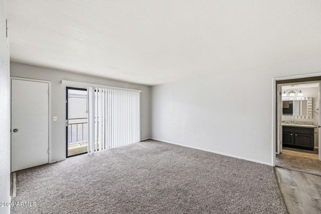 16635 N CAVE CREEK Road 215, Phoenix, AZ 85032