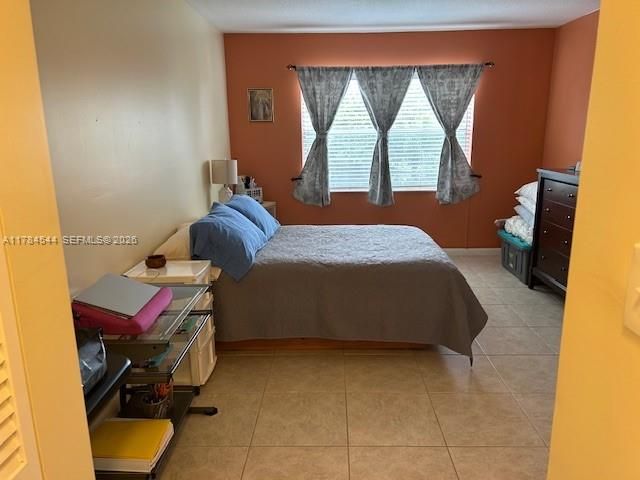9350 Sunrise Lakes Boulevard 109, Sunrise, FL 33322