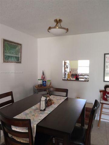 9350 Sunrise Lakes Boulevard 109, Sunrise, FL 33322