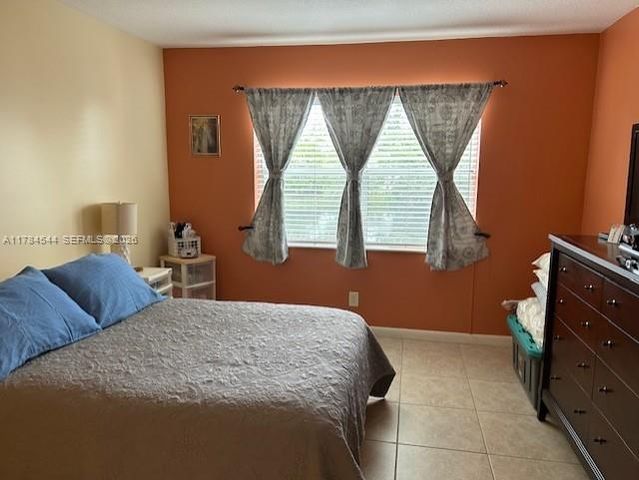 9350 Sunrise Lakes Boulevard 109, Sunrise, FL 33322