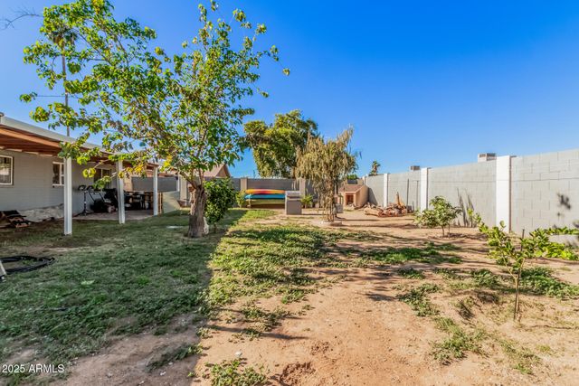 2016 W WINDROSE Drive, Phoenix, AZ 85029