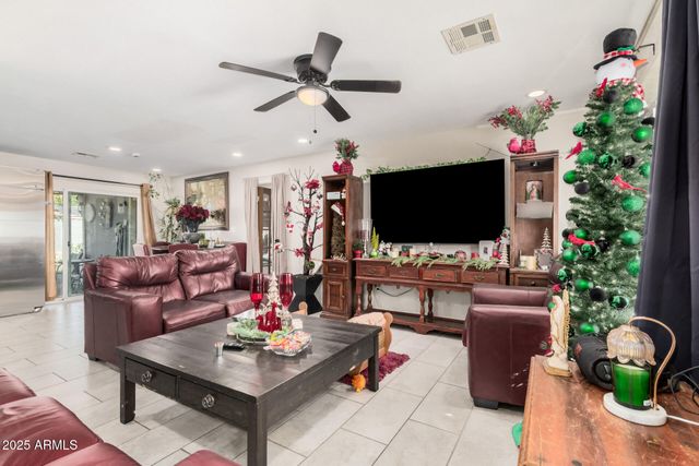 2016 W WINDROSE Drive, Phoenix, AZ 85029