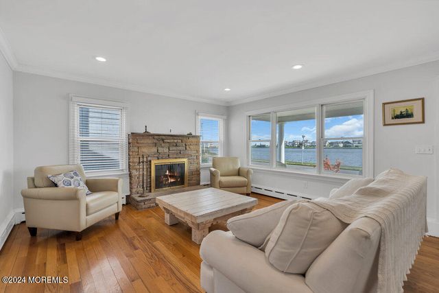 305 North Boulevard, Lake Como, NJ 07719