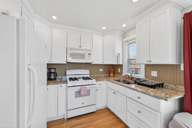 N1669 Linn ROAD, Lake Geneva, WI 53147