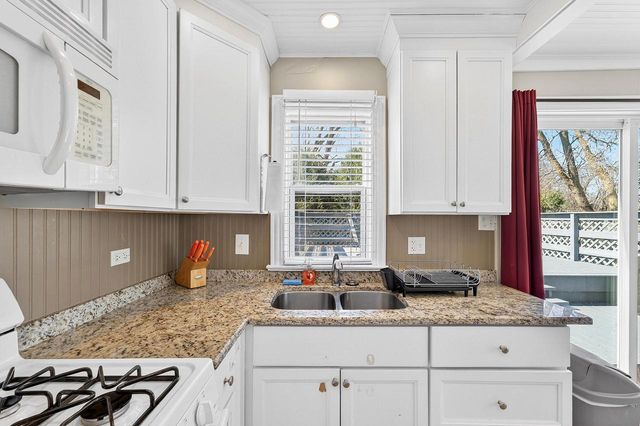 N1669 Linn ROAD, Lake Geneva, WI 53147