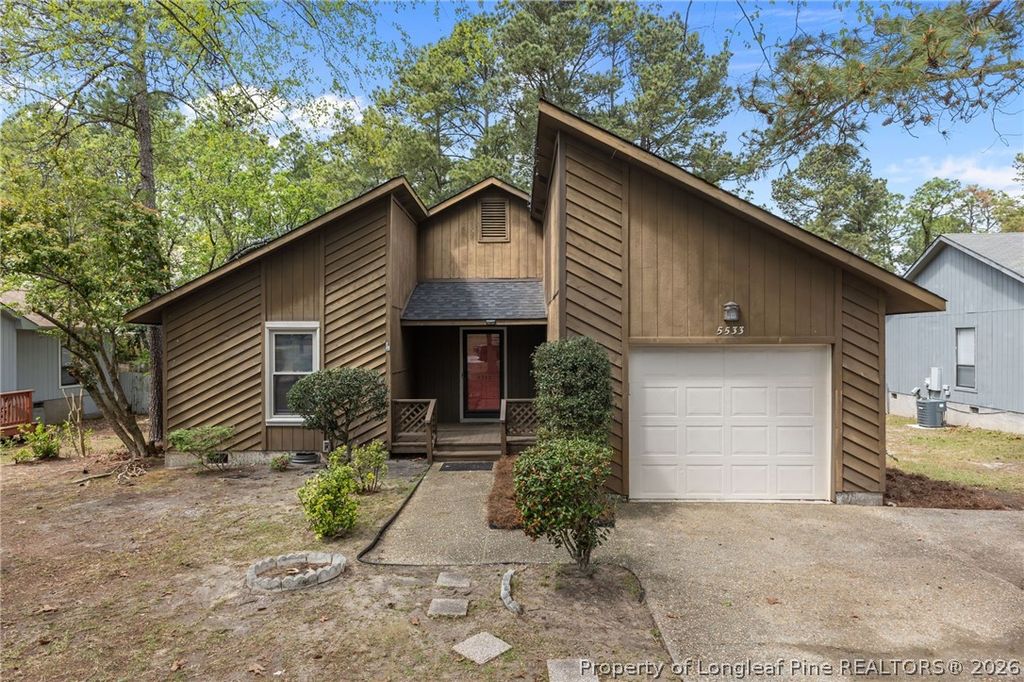 5533 Deep Hollow Court, Fayetteville, NC 28311