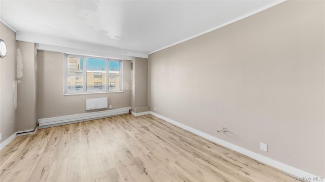 52-40 39th Drive 10C, Woodside, NY 11377