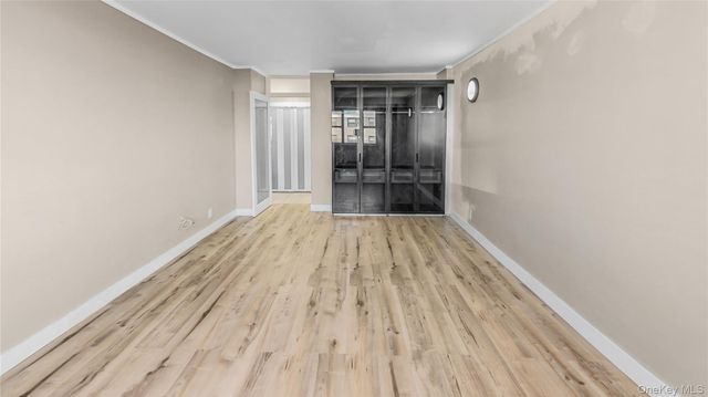 52-40 39th Drive 10C, Woodside, NY 11377