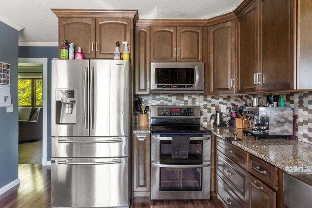 7348 Steepleview Road, Woodbury, MN 55125