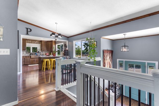 7348 Steepleview Road, Woodbury, MN 55125