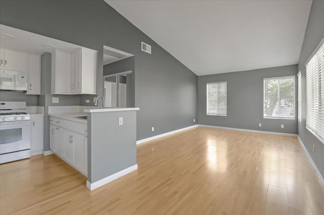 4212 Vista Panorama Way 280, Oceanside, CA 92057