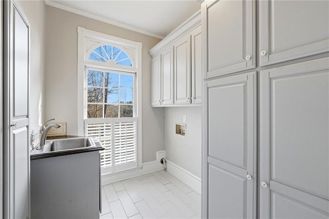 5695 Glen Errol NW Road, Sandy Springs, GA 30327