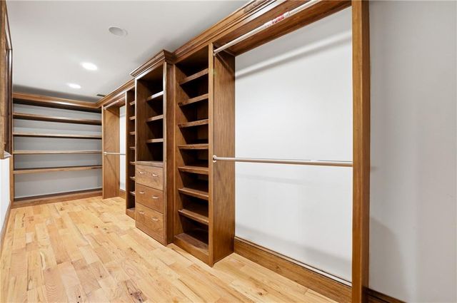 5695 Glen Errol NW Road, Sandy Springs, GA 30327