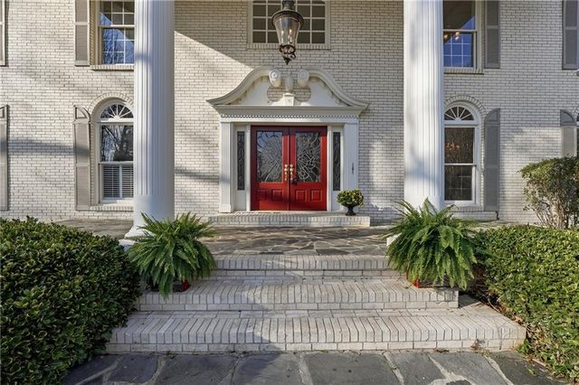 5695 Glen Errol NW Road, Sandy Springs, GA 30327