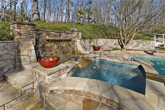 5695 Glen Errol NW Road, Sandy Springs, GA 30327