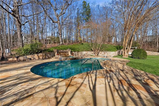 5695 Glen Errol NW Road, Sandy Springs, GA 30327