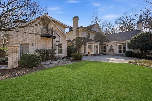 5695 Glen Errol NW Road, Sandy Springs, GA 30327