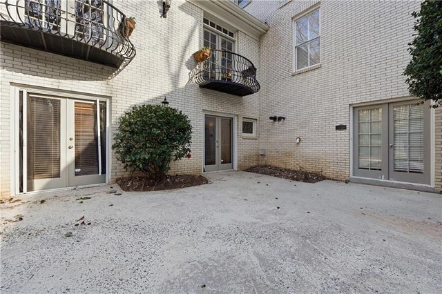 5695 Glen Errol NW Road, Sandy Springs, GA 30327