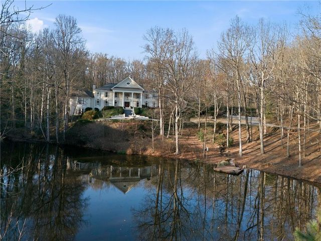 5695 Glen Errol NW Road, Sandy Springs, GA 30327