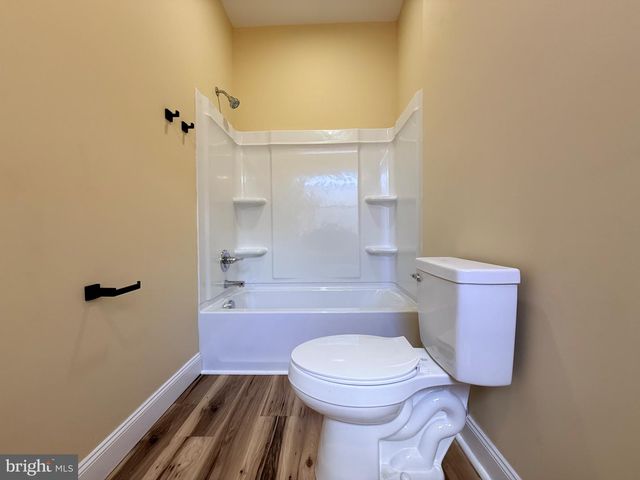1136 MUHLENBERG ST, Reading, PA 19602