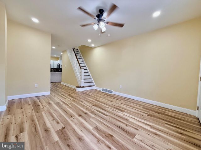 1136 MUHLENBERG ST, Reading, PA 19602