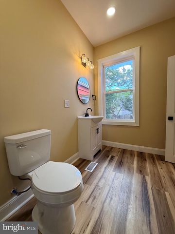 1136 MUHLENBERG ST, Reading, PA 19602